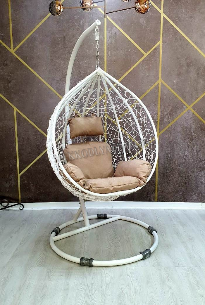 Кресло подвесное маленькое Кокон F-03 (Белый ротанг/Бежевая подушка) купитьв Новосибирске по низкой цене в интернет магазине мебели